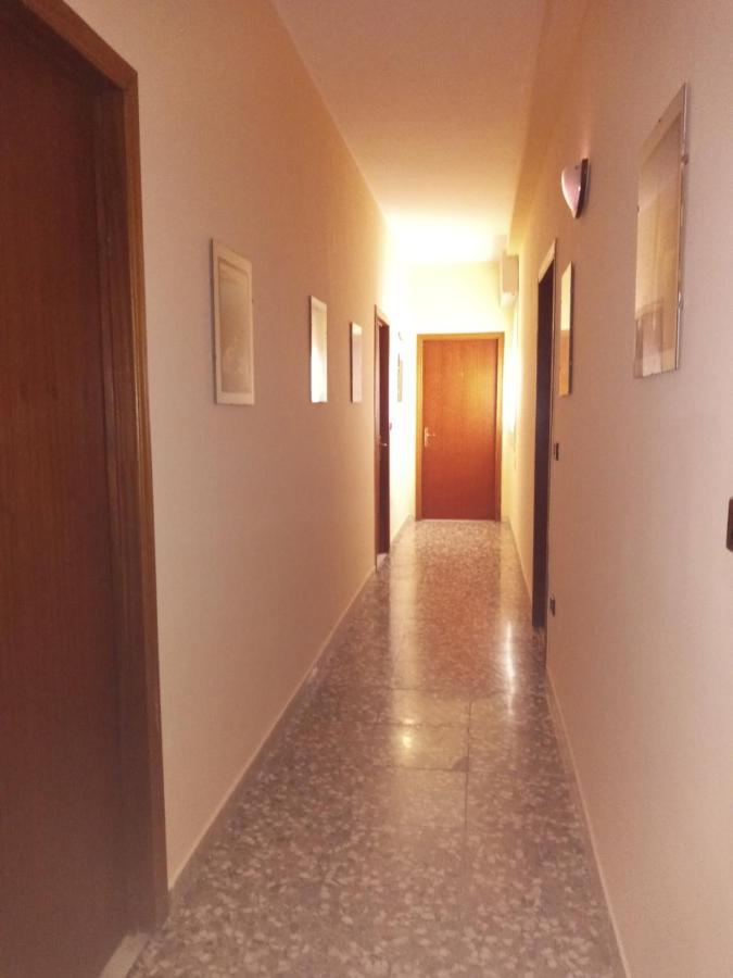Tana Degli Elfi Parabita Esterno foto